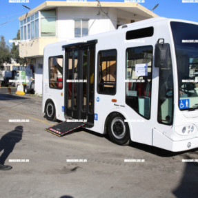 ΠΑΡΟΥΣΙΑΣΤΗΚΕ ΤΟ ΗΛΕΚΤΡΙΚΟ ΛΕΩΦΟΡΕΙΟ ΤΟΥ ΔΗΜΟΥ ΗΡΑΚΛΕΙΟΥ