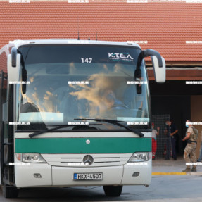 ΣΤΟ ΠΑΛΙΟ ΚΤΕΛ ΟΔΗΓΗΘΗΚΑΝ ΟΙ ΔΙΑΣΩΘΕΝΤΕΣ ΜΕΤΑΝΑΣΤΕΣ