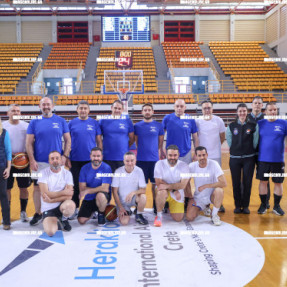 ΦΙΛΑΝΘΡΩΠΙΚΟΣ ΑΓΩΝΑΣ ΔΗΜΟΣΙΟΓΡΑΦΟΙ ΠΟΛΙΤΙΚΟΙ