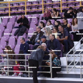 ΦΙΛΑΝΘΡΩΠΙΚΟΣ ΑΓΩΝΑΣ ΔΗΜΟΣΙΟΓΡΑΦΟΙ ΠΟΛΙΤΙΚΟΙ