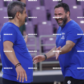 ΦΙΛΑΝΘΡΩΠΙΚΟΣ ΑΓΩΝΑΣ ΔΗΜΟΣΙΟΓΡΑΦΟΙ ΠΟΛΙΤΙΚΟΙ