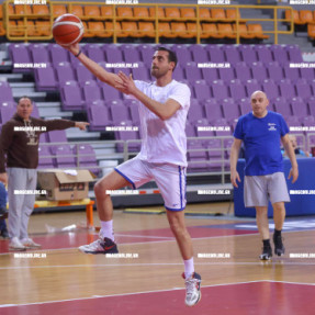 ΦΙΛΑΝΘΡΩΠΙΚΟΣ ΑΓΩΝΑΣ ΔΗΜΟΣΙΟΓΡΑΦΟΙ ΠΟΛΙΤΙΚΟΙ