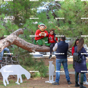 ΜΕ ΘΑΛΑΣΣΙΟ ΕΛΚΗΘΡΟ Ο ΑΙ ΒΑΣΙΛΗΣ ΣΤΙΣ ΓΟΥΡΝΕΣ