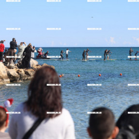 ΜΕ ΘΑΛΑΣΣΙΟ ΕΛΚΗΘΡΟ Ο ΑΙ ΒΑΣΙΛΗΣ ΣΤΙΣ ΓΟΥΡΝΕΣ