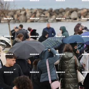 ΚΑΘΑΡΑ ΔΕΥΤΕΡΑ ΣΤΟΝ ΚΑΡΑΒΟΛΑ