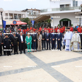 ΚΑΤΑΘΕΣΗ ΣΤΕΦΑΝΩΝ ΓΙΑ ΤΗΝ 25 ΜΑΡΤΙΟΥ ΣΤΗΝ ΑΛΙΚΑΡΝΑΣΣΟ