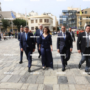 ΔΟΞΟΛΟΓΊΑ ΣΤΟΝ ΑΓΙΟ ΜΗΝΑ ΓΙΑ ΤΗΝ 25η ΜΑΡΤΙΟΥ