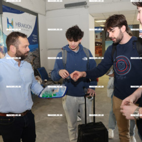 ΠΡΩΤΕΣ ΠΤΗΣΕΙΣ ΤΣΑΡΤΕΡ ΣΤΟ ΑΕΡΟΔΡΟΜΙΟ ΗΡΑΚΛΕΙΟΥ