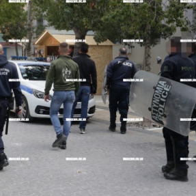 ΚΟΣΜΟΣ ΣΤΑ ΔΙΚΑΣΤΗΡΙΑ ΓΙΑ ΤΗΝ ΑΠΟΛΟΓΙΑ ΤΟΥ 29 ΧΡΟΝΟΥ