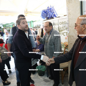 ΕΠΙΣΚΕΨΗ ΑΝΔΡΟΥΛΑΚΗ ΣΤΗΝ ΑΓΟΡΑ
