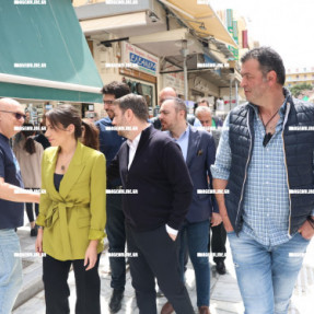ΕΠΙΣΚΕΨΗ ΑΝΔΡΟΥΛΑΚΗ ΣΤΗΝ ΑΓΟΡΑ