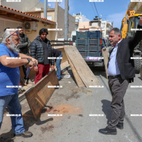 ΠΤΩΣΗ ΜΠΑΛΚΟΝΙΟΥ ΣΤΑ ΚΑΜΙΝΙΑ