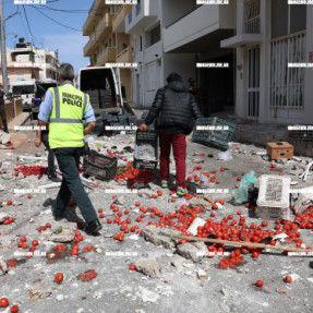 ΠΤΩΣΗ ΜΠΑΛΚΟΝΙΟΥ ΣΤΑ ΚΑΜΙΝΙΑ