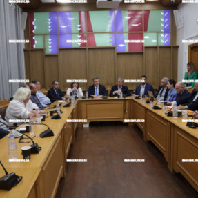 ΕΠΙΣΚΕΨΗ ΤΖΙΤΖΙΚΩΣΤΑ ΣΤΗΝ ΠΕΡΙΦΕΡΕΙΑ