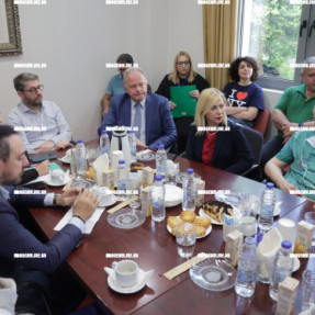 ΕΠΙΣΚΕΨΗ ΝΙΚΟΥ ΑΝΔΡΟΥΛΑΚΗ ΣΤΟ ΒΕΝΙΖΕΛΕΙΟ