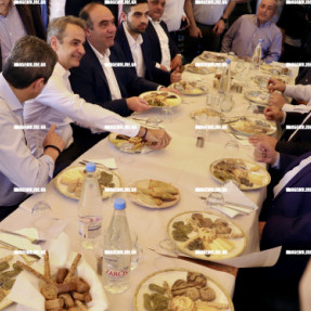 ΣΤΑ ΠΕΖΑ Ο ΚΥΡΙΑΚΟΣ ΜΗΤΣΟΤΑΚΗΣ