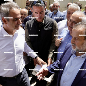 ΣΤΑ ΠΕΖΑ Ο ΚΥΡΙΑΚΟΣ ΜΗΤΣΟΤΑΚΗΣ
