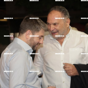 Ο ΝΙΚΟΣ ΑΝΔΡΟΥΛΑΚΗΣ ΣΤΑ ΚΑΜΙΝΙΑ
