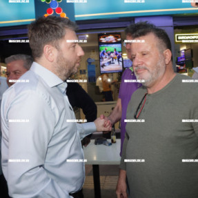 Ο ΝΙΚΟΣ ΑΝΔΡΟΥΛΑΚΗΣ ΣΤΑ ΚΑΜΙΝΙΑ
