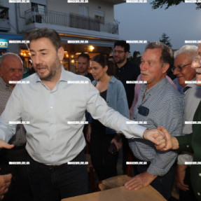 Ο ΝΙΚΟΣ ΑΝΔΡΟΥΛΑΚΗΣ ΣΤΑ ΚΑΜΙΝΙΑ