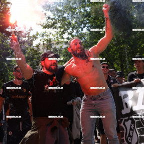 ΠΡΟΣΥΓΚΕΝΤΡΩΣΗ ΦΙΛΩΝ ΤΟΥ ΟΦΗ ΣΤΟ ΜΑΡΟΥΣΙ