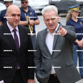 ΚΑΤΑΘΕΣΗ ΣΤΕΦΑΝΩΝ ΓΙΑ ΤΗΝ ΓΕΝΟΚΤΟΝΙΑ ΤΩΝ ΠΟΝΤΙΩΝ