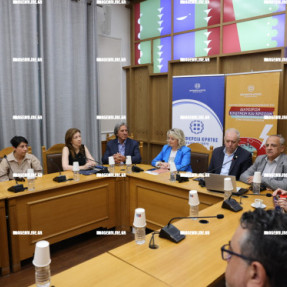ΣΥΣΚΕΨΗ ΓΙΑ ΤΗΝ ΔΙΑΧΕΙΡΗΣΗ ΚΙΝΔΥΝΩΝ ΚΑΙ ΚΡΙΣΕΩΝ ΣΤΑ ΣΧΟΛΕΙΑ