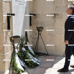 ΚΑΤΑΘΕΣΗ ΣΤΕΦΑΝΩΝ ΓΙΑ ΤΟΥΣ 62 ΜΑΡΤΥΡΕΣ