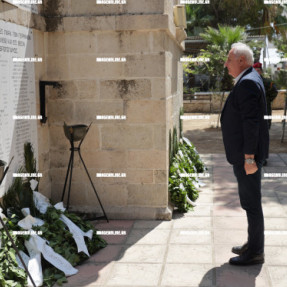 ΚΑΤΑΘΕΣΗ ΣΤΕΦΑΝΩΝ ΓΙΑ ΤΟΥΣ 62 ΜΑΡΤΥΡΕΣ