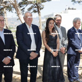 ΚΑΤΑΘΕΣΗ ΣΤΕΦΑΝΩΝ ΓΙΑ ΤΟΥΣ 62 ΜΑΡΤΥΡΕΣ