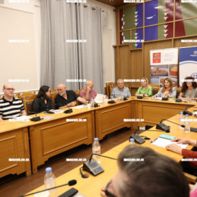 ΣΥΝΈΝΤΕΥΞΗ ΤΥΠΟΥ ΓΙΑ ΤΟ ΕΠΙΧΕΙΡΗΣΙΑΚΟ ΣΧΕΔΙΑΣΜΟ ΤΟΥ ΔΙΑΤΡΟΦΙΚΟΥ ΠΟΛΙΤΙΣΜΟΥ ΤΗΣ ΠΕΡΙΦΕΡΕΙΑ Σ ΚΡΗΤΗΣ
