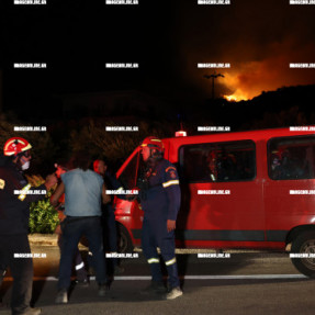 ΣΥΝΕΧΙΖΕΤΑΙ Η ΜΕΓΑΛΗ ΦΩΤΙΑ ΣΤΑ ΑΧΛΙΑ ΙΕΡΑΠΕΤΡΑΣ