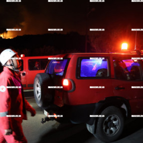 ΣΥΝΕΧΙΖΕΤΑΙ Η ΜΕΓΑΛΗ ΦΩΤΙΑ ΣΤΑ ΑΧΛΙΑ ΙΕΡΑΠΕΤΡΑΣ