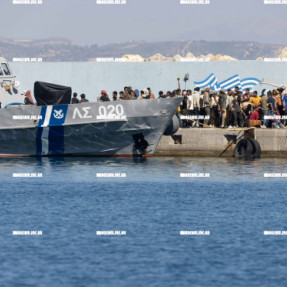 ΣΤΗΝ ΑΓΙΑ ΓΑΛΗΝΗ ΟΙ ΜΕΤΑΝΑΣΤΕΣ ΠΟΥ ΒΡΕΘΗΚΑΝ ΑΝΟΙΧΤΑ ΤΗΣ ΓΑΥΔΟΥ