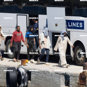 ΣΤΗΝ ΑΓΙΑ ΓΑΛΗΝΗ ΟΙ ΜΕΤΑΝΑΣΤΕΣ ΠΟΥ ΒΡΕΘΗΚΑΝ ΑΝΟΙΧΤΑ ΤΗΣ ΓΑΥΔΟΥ
