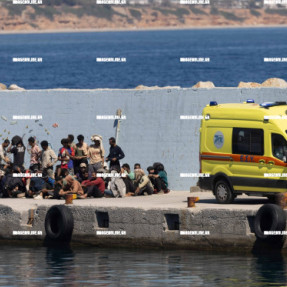 ΣΤΗΝ ΑΓΙΑ ΓΑΛΗΝΗ ΟΙ ΜΕΤΑΝΑΣΤΕΣ ΠΟΥ ΒΡΕΘΗΚΑΝ ΑΝΟΙΧΤΑ ΤΗΣ ΓΑΥΔΟΥ