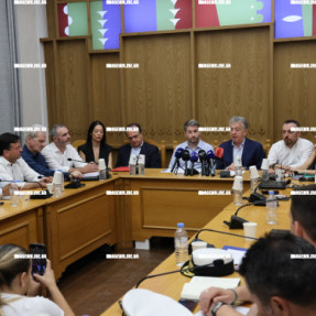 Ο ΝΙΚΟΣ ΑΝΔΡΟΥΛΑΚΗΣ ΣΤΗΝ ΠΕΡΙΦΕΡΕΙΑ ΚΡΗΤΗΣ