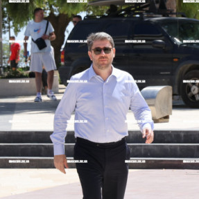 Ο ΝΙΚΟΣ ΑΝΔΡΟΥΛΑΚΗΣ ΣΤΗΝ ΠΕΡΙΦΕΡΕΙΑ ΚΡΗΤΗΣ