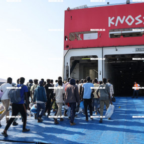 ΑΝΑΧΩΡΗΣΗ ΤΩΝ ΜΕΤΑΝΑΣΤΩΝ ΑΠΟ ΤΟ ΗΡΑΚΛΕΙΟ