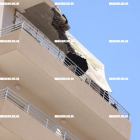 ΕΠΕΣΕ ΜΠΑΛΚΟΝΙ ΞΕΝΟΔΟΧΕΙΟΥ ΣΤΗΝ ΠΑΡΑΛΙΑΚΗ