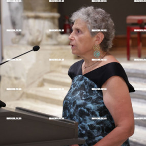 ΕΓΚΑΙΝΙΑ ΕΚΘΕΣΗΣ ΓΙΑ ΤΟΝ ΜΙΚΗ ΘΕΟΔΩΡΑΚΗ ΣΤΗΝ ΒΑΣΙΛΙΚΗ ΑΓΙΟΥ ΜΑΡΚΟΥ