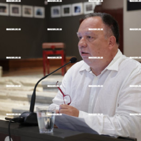 ΕΓΚΑΙΝΙΑ ΕΚΘΕΣΗΣ ΓΙΑ ΤΟΝ ΜΙΚΗ ΘΕΟΔΩΡΑΚΗ ΣΤΗΝ ΒΑΣΙΛΙΚΗ ΑΓΙΟΥ ΜΑΡΚΟΥ