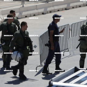 ΤΟ ΙΣΡΑΗΛΙΝΟ ΚΡΟΥΑΖΙΕΡΟΠΛΟΙΟ ΣΤΟ ΛΙΜΑΝΙ ΤΟΥ ΑΓΙΟΥ ΝΙΚΟΛΑΟΥ