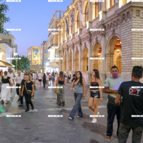 ΑΠΟΓΕΥΜΑ ΚΥΡΙΑΚΗΣ ΣΤΟ ΑΥΓΟΥΣΤΙΑΤΙΚΟ ΗΡΑΚΛΕΙΟ