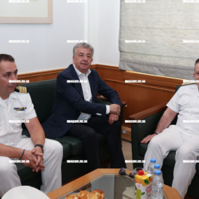 ΣΤΗΝ ΠΕΡΙΦΕΡΕΙΑ Ο ΑΡΧΗΓΌΣ ΤΟΥ ΛΙΜΕΝΙΚΟΎ ΣΩΜΑΤΟΣ