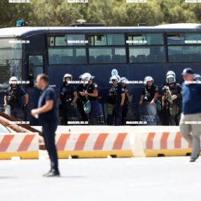 ΔΙΑΜΑΡΤΥΡΙΑ ΣΤΟ ΛΙΜΑΝΙ ΤΟΥ ΗΡΑΚΛΕΙΟΥ ΓΙΑ ΤΗΝ ΑΦΙΞΗ ΤΟΥ ΙΣΡΑΗΛΙΝΟΥ ΚΡΟΥΑΖΙΕΡΟΠΛΟΙΟΥ