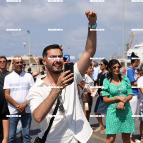 ΔΙΑΜΑΡΤΥΡΙΑ ΣΤΟ ΛΙΜΑΝΙ ΤΟΥ ΗΡΑΚΛΕΙΟΥ ΓΙΑ ΤΗΝ ΑΦΙΞΗ ΤΟΥ ΙΣΡΑΗΛΙΝΟΥ ΚΡΟΥΑΖΙΕΡΟΠΛΟΙΟΥ