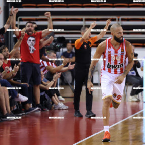 ΟΛΥΜΠΙΑΚΟΣ ΕΡΥΘΡΟΣ ΑΣΤΕΡΑΣ