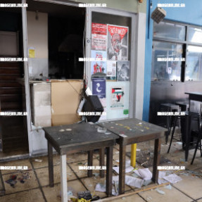 ΕΚΡΗΞΗ ΦΙΑΛΗΣ ΣΕ ΣΤΟΑ ΚΟΝΤΑ ΣΤΟΝ ΑΓΙΟ ΜΗΝΑ
