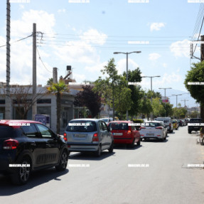 ΑΦΑΙΡΕΣΗ ΚΟΛΩΝΑΚΙΩΝ ΑΠΟ ΤΗΝ 62 ΜΑΡΤΥΡΩΝ ΚΑΙ ΜΠΟΤΙΛΙΑΡΙΣΜΑ